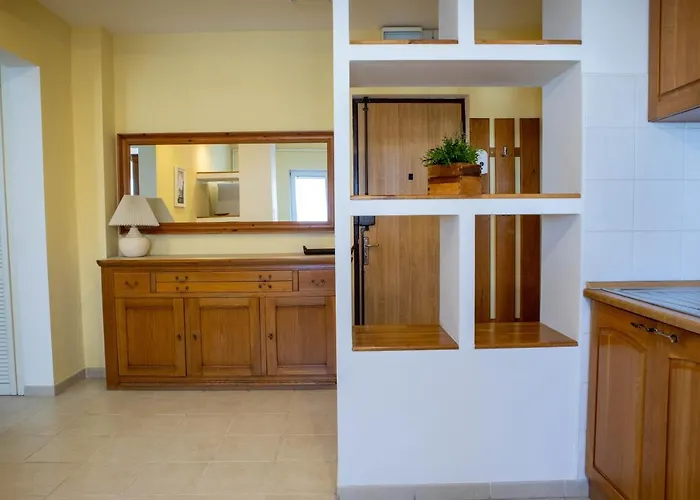 Oak - Piata Victoriei *